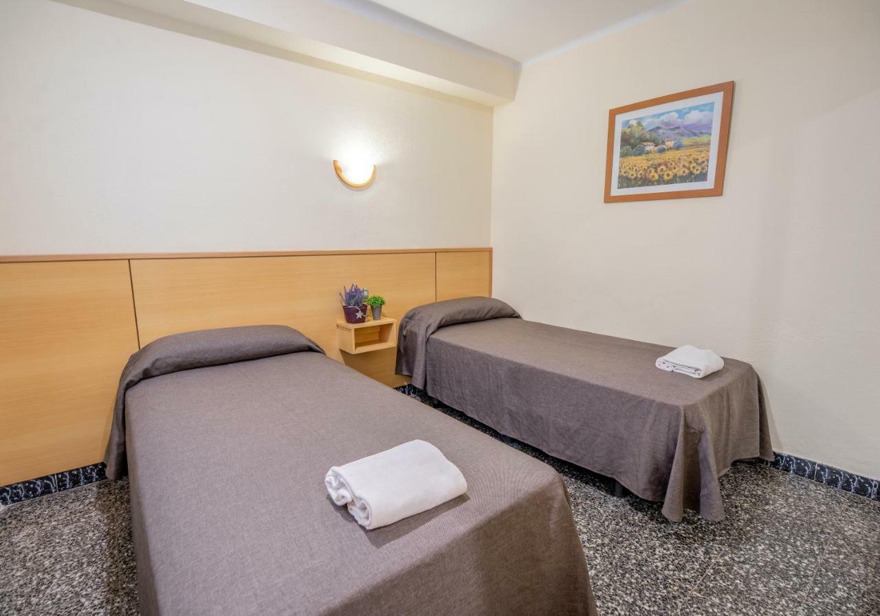 Rentalmar Goya Salou Esterno foto